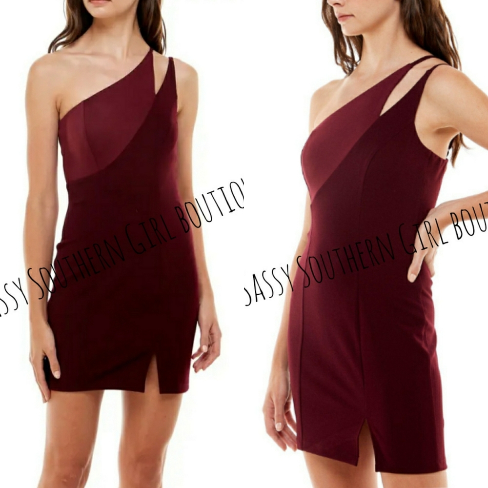 🆕⭐ Nordstroms Burgundy red 2 tone one shoulder mini dress